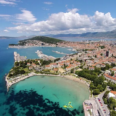 Apartment With A Parking Space - 23492 Split